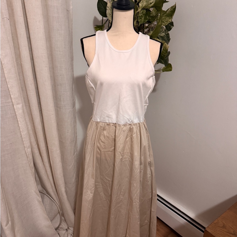 Two tone Keyhole Racerback Dress - Picture 3 of 5